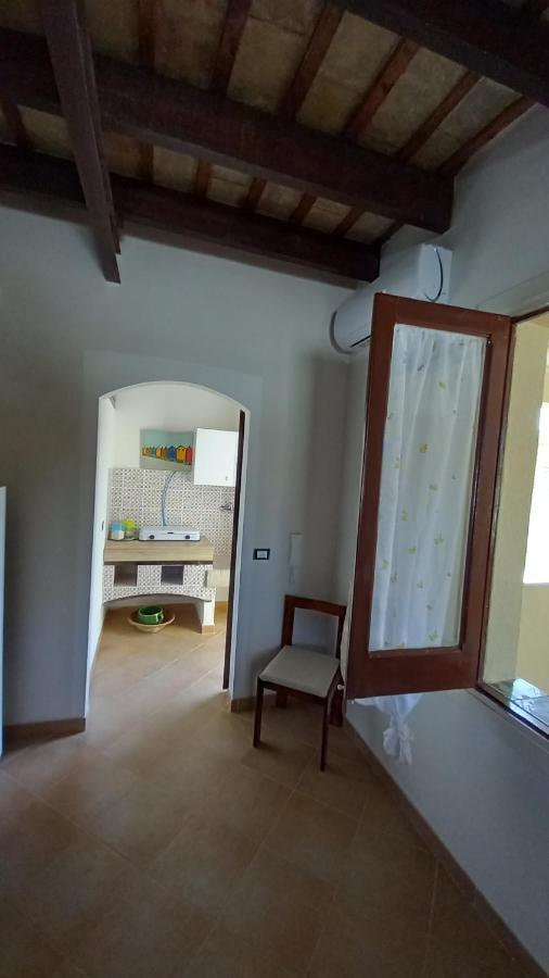 Oltre: Monolocale Con Terrazzo Privato Al Piano Apartment Trapani Luaran gambar