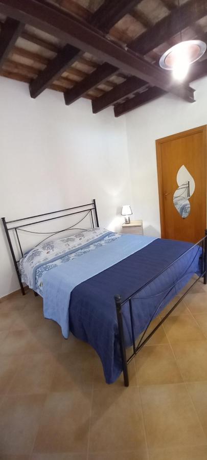 Oltre: Monolocale Con Terrazzo Privato Al Piano Apartment Trapani Luaran gambar